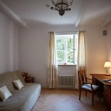 Apartment Mariensztat / Old Town Place For Warsaw